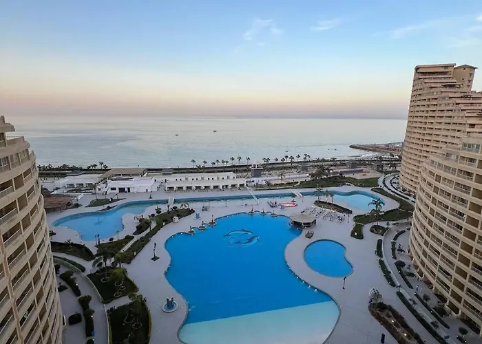 Porto Sokhna Pyramids Sea View For Family Szálloda