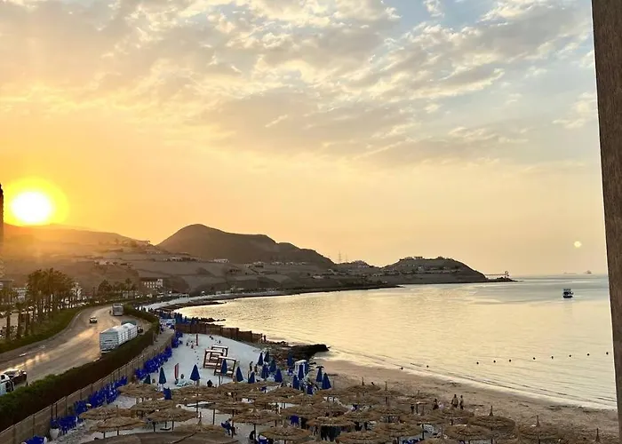 Porto Sokhna Pyramids Sea View For Family فندق 4*