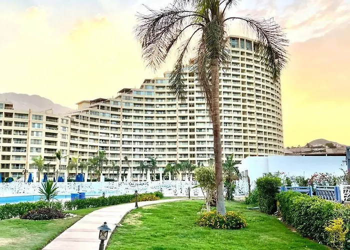 فندق Porto Sokhna Pyramids Sea View For Family 4*